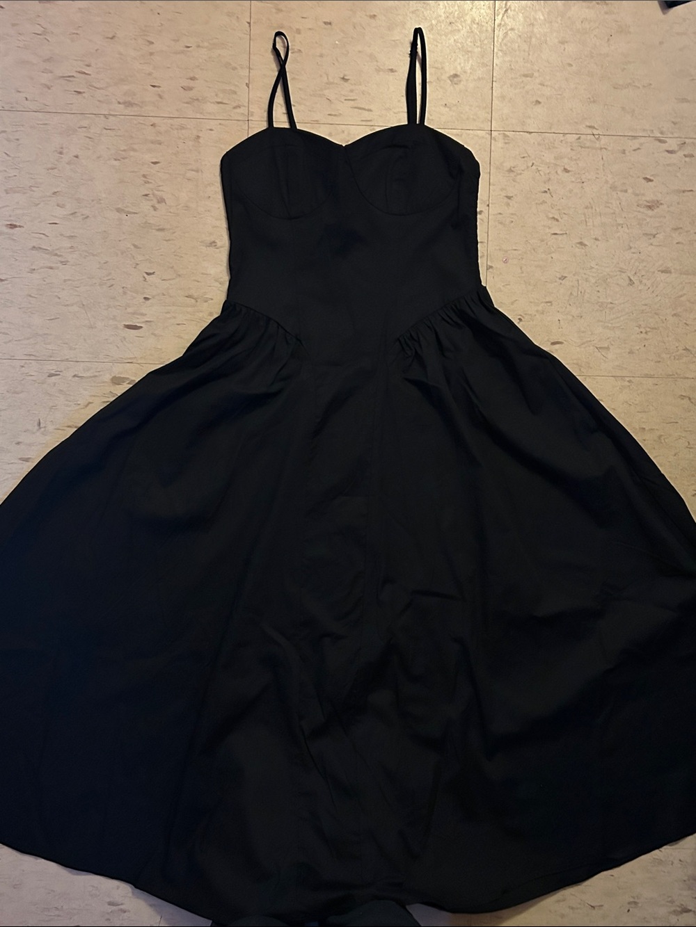 WAYF Sweetheart Neck Dress Black